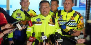 Kepala Korps Lalu Lintas (Kakorlantas) Polri Irjen Pol. Drs. Agus Suryonugroho, S.H., M.Hum bersama PJU.(Foto: Dok. Korlantas Polri)