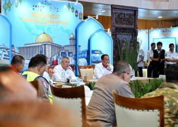 Menteri Perhubungan Dudy Purwagandhi dan Wakil Menteri Perhubungan Suntana.(Foto: Istimewa)