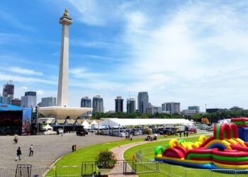 Monumen Nasional atau Monas,