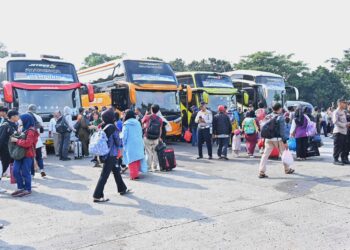 Penumpang memenuhi terminal bus saat musim mudik Lebaran 2026.(Foto: Istimewa)