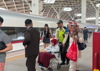 Suasana libur Idulfitri 2026 di Stasiun Whoosh.(Foto: istimewa)
