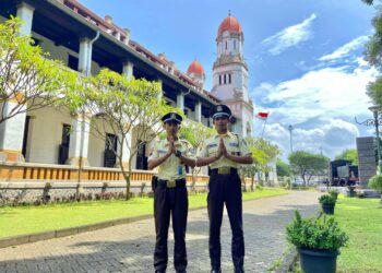 Personel keamanan di Lawang Sewu.(Foto: Humas KAI Wisata)