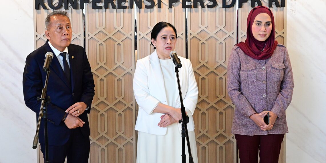 Ketua DPR RI, Puan Maharani, saat ditemui awak media di Nusantara II, Kompleks Parlemen, Senayan, Jakarta, Selasa (10/3/2026). Foto: Sari/Karisma
