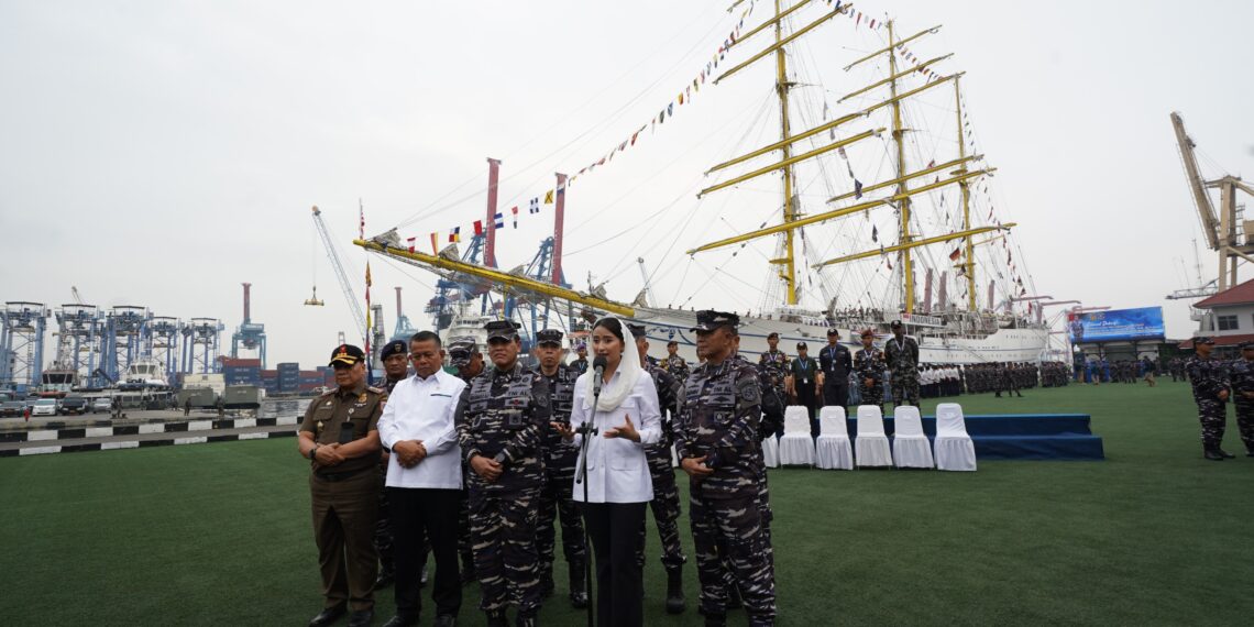 Wakil Menteri Perdagangan, Dyah Roro Esti menghadiri pelepasan KRI Bima Suci di Markas Komando Lintas Laut Militer (Kolinlamil) TNI AL, Jakarta, Selasa (31/3/2026).(Foto: Kemendag)