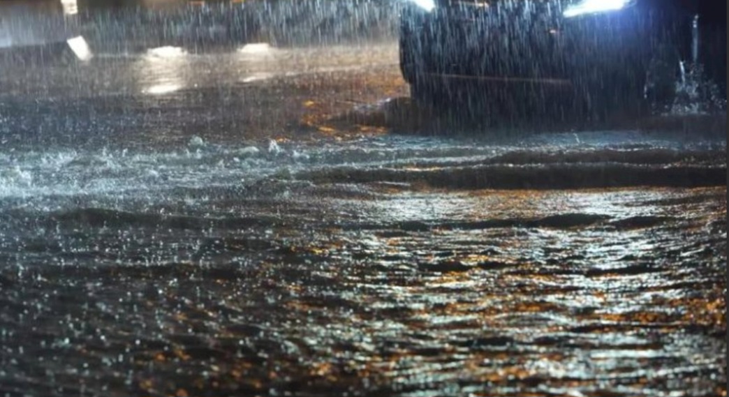 Banjir memutus akses jalan dan merendam ratusan rumah di Cianjur.(Foto:Istimewa).