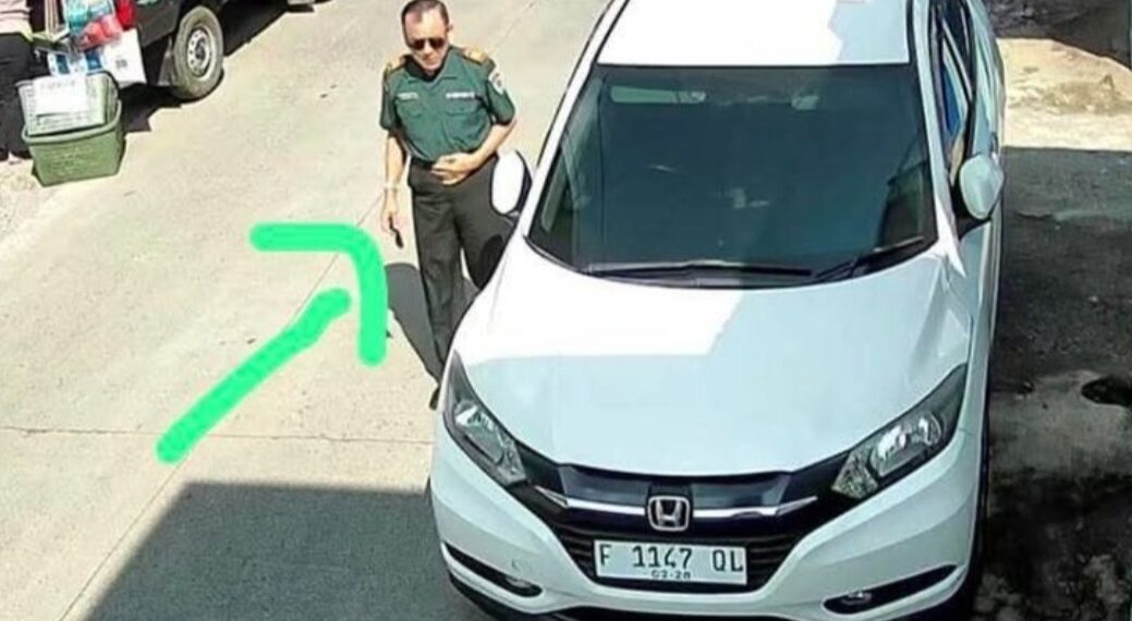 TNI gadungan yang melakukan aksi penipuan terhadap pedagang telur di Kabupaten Sumedang ditangkap.(Foto:Istimewa).