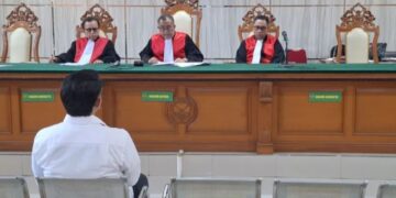 Muhammad Adimas Firdaus alias Resbob menjalani sidang putusan kasus penghinaan terhadap Suku Sunda di Pengadilan Negeri Bandung, Rabu (29/04/2026).(Foto:Istimewa).