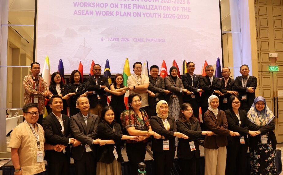 Delegasi Indonesia pada pertemuan yang digelar ASEAN Secretariat diwakili oleh Esa Sukmawijaya selaku Asdep Pengembangan Kepemudaan Global dan Elvi Susanti, Analis Kebijakan Ahli Madya Kemenpora. (foto:istimewa)