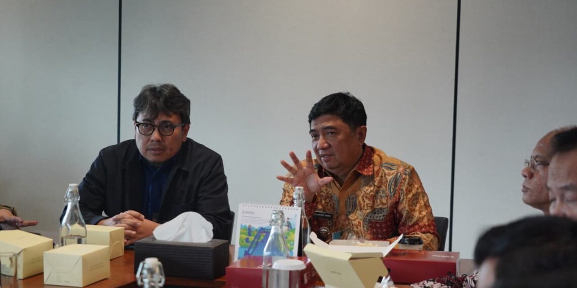 Bupati Garut, Abdusy Syakur Amin, melakukan kunjungan kerja sekaligus konsultasi ke kantor PT. Penjaminan Infrastruktur Indonesia (Persero), Jakarta, Rabu (1/4/2026).(Foto: Dzikri Muhamad Ridwan/Diskominfo Kab. Garut)