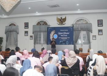 Bupati Sumedang Dony Ahmad Munir menghadiri Halal Bihalal Paguyuban Rudayan Dewi Aisyah Ahmad Suriahkusumah Sumedang (PRUDAAS) di Gedung Negara, Sabtu (11/04/2026).(Foto: Humas Pemkab Sumedang)