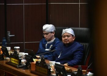 Bupati Sumedang Dony Ahmad Munir (kanan) dan Wakil Bupati Fajar Aldila.(Foto: Humas Pemkab Sumedang)