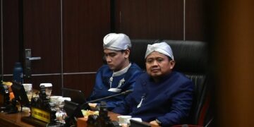 Bupati Sumedang Dony Ahmad Munir (kanan) dan Wakil Bupati Fajar Aldila.(Foto: Humas Pemkab Sumedang)
