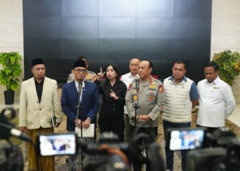 Keterangan pers terkait ditangkapnya 3 WNI di Arab Saudi terkait aktivitas haji ilegal.(Foto: Humas Kemenhaj)