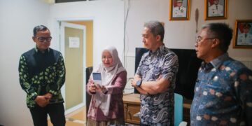 Wakil Menteri Dalam Negeri (Wamendagri), Bima Arya, meninjau langsung pelaksanaan Work From Home (WFH) di lingkungan Pemerintah Kota (Pemkot) Bogor, Jumat (10/4/2026).(Foto: Humas Pemkot Bogor)