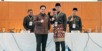 Menpora Erick Thohir mengucapkan selamat atas terpilihnya Menteri Luar Negeri (Menlu) Sugiono sebagai Ketua Umum (Ketum) Pengurus Besar (PB) Ikatan Pencak Silat Indonesia (IPSI) masa bakti 2026-2030. (foto:Andre/kemenpora.go.id)