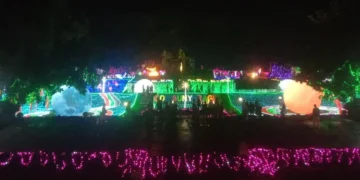 Festival Lampu Lumi Land di Gua Sunyaragi.(Foto: Disparbud Jabar)