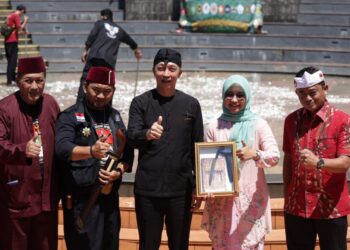 Wali Kota Bogor, Dedie A. Rachim menghadiri Lebaran Golok di Setu Babakan, Perkampungan Betawi, Jagakarsa, Jakarta Selatan, Minggu (12/4/2026).(Foto: Humas Pemkot Bogor)