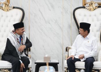 Menteri Agama (Menag) Nasaruddin Umar, menerima audiensi Duta Besar Palestina untuk Indonesia, Abdulfattah A.K. Al-Sattari, di ruang kerjanya, Kantor Kementerian Agama, Lapangan Banteng, Jakarta, Senin (13/4/2026). (Foto: Humas Kemenag)