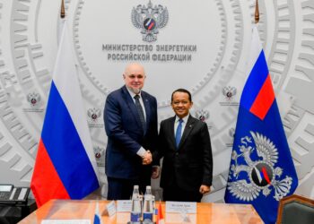 Menteri ESDM Bahlil Lahadalia bersama Menteri Energi Rusia Sergey Tsivilev.(Foto" Dok. ESDM)