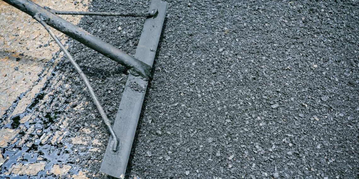 Perbaikan jalan.(Foto: Humas Pemkot Bandung)