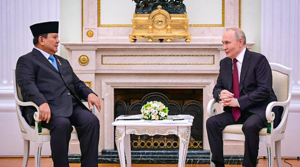 Presiden Republik Indonesia, Prabowo Subianto, mendapat sambutan hangat dari Presiden Federasi Rusia, Vladimir Putin, saat melakukan pertemuan di Istana Kremlin, Moskow, pada Senin, 13 April 2026.(Foto: Setneg)