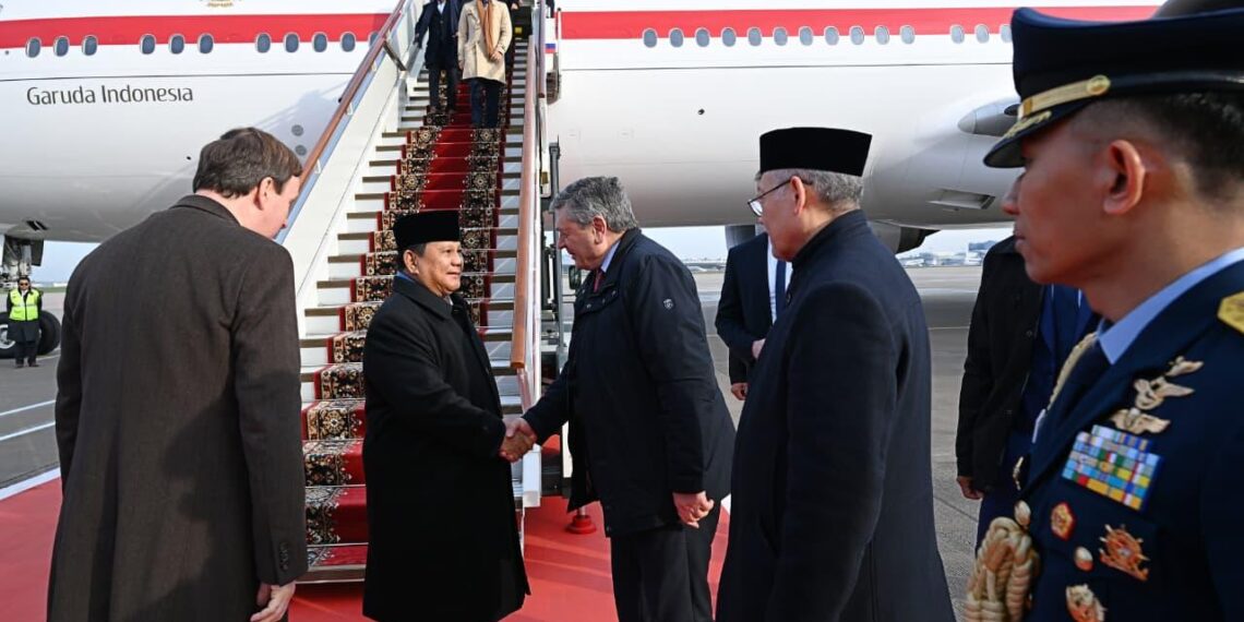 Presiden Republik Indonesia Prabowo Subianto tiba di Bandara Vnukovo-2 di Moskow, Federasi Rusia, pada Senin (13/04/2026) pukul 07.45 waktu setempat (WS), guna melakukan kunjungan kerja.(Foto: Setneg)