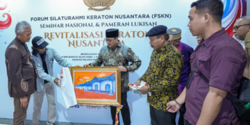 Menteri Ekraf Teuku Riefky Harga di sela-sela Seminar Nasional dan Pameran Lukisan ‘Grand Design Revitalisasi Keraton Nusantara’ di Gedung Antara, Jakarta, pada Jumat (24/4/2026).(Foto: Dok. Ekraf)