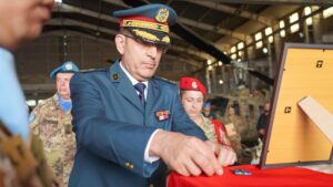 Pasukan Sementara Perserikatan Bangsa-Bangsa di Lebanon (UNIFIL) menggelar upacara penghormatan untuk mengenang tiga penjaga perdamaian asal Indonesia yang gugur saat menjalankan tugas, yakni Mayor Zulmi Aditya Iskandar, Sersan Satu Muhammad Nur Ichwan, dan Kopral Farizal Rhomadon.(Foto: Unifil)