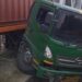 Truk Tractor Head Hino bernopol B 9975 UEM yang mengalami kecelakaan di Jembatan Sewo, Kabupaten Indramayu, hingga menabrak wanita 'penyapu koin' tewas di lokasi.(Foto:Istimewa).