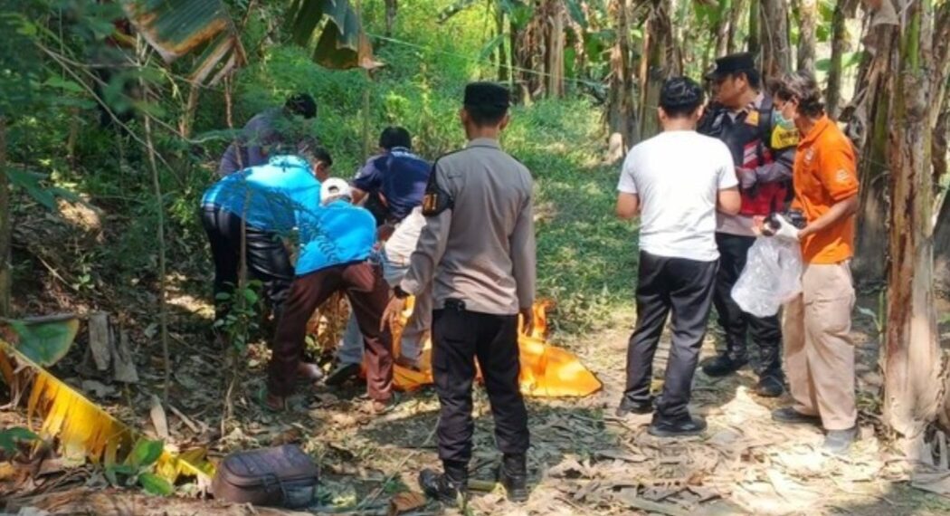 Jasad AF (15), pelajar yang ditemukan di bantaran Sungai Citarum, usai pamit nonton bareng laga Persib melawan Persija.(Foto:Istimewa).