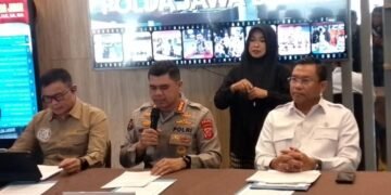 Keterangan pers Ditreskrimum Polda Jabar terkait pengungkapan kasus penjualan titik dapur SPPG Bodong, total kerugian korban Rp.1,9 miliar.(Foto:Istimewa).