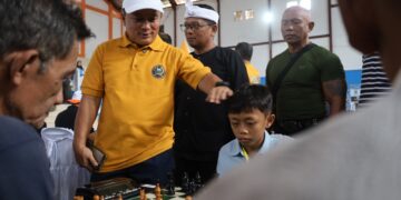 Bupati Kuningan, Dian Rachmat Yanuar secara resmi membuka Turnamen Catur Non Master Bupati Cup I Tahun 2024 yang digelar di GOR Ewangga, Kabupaten Kuningan, Sabtu (02/05/2026).(Foto: Humas Pemkab Kuningan)