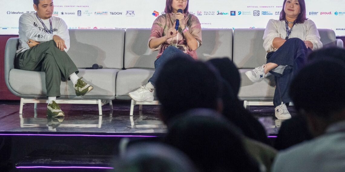 Wamen Ekraf Irene Umar menyampaikan gagasan tentang pengembangan IP lokal.(Dok. Biro Komunikasi Kementerian Ekonomi Kreatif/ Badan Ekonomi Kreatif.)