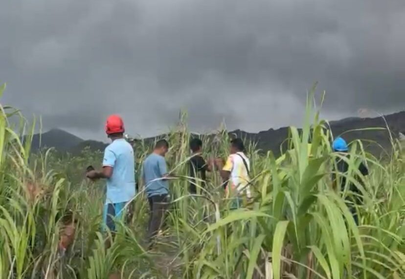 Foto : Tim SAR gabungan berada di Pos 5 pendakian Gunung Api Dukono untuk mencari dan mengevakuasi dua WNA yang masih dalam pencarian pada peristiwa erupsi Gunung Api Dukono di Halmahera Utara, Maluku Utara, Jumat (8/5). (Istimewa)