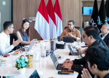 Menteri Ekraf Teuku Riefky Harsya menerima audiensi jajaran Riot Games di Gedung Autograph Tower Thamrin Nine, Jakarta, Kamis 14 Mei 2026.(Foto: Humas Pemkot Bandung)