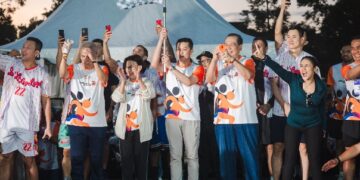 Wamenpora Taufik melakukan flag off start Jogja Run D-City 2026 di Gelanggang Inovasi dan Kreativitas (GIK) UGM, Sleman, Minggu (24/5) pagi.(foto: Nurohman/kemenpora.go.id)