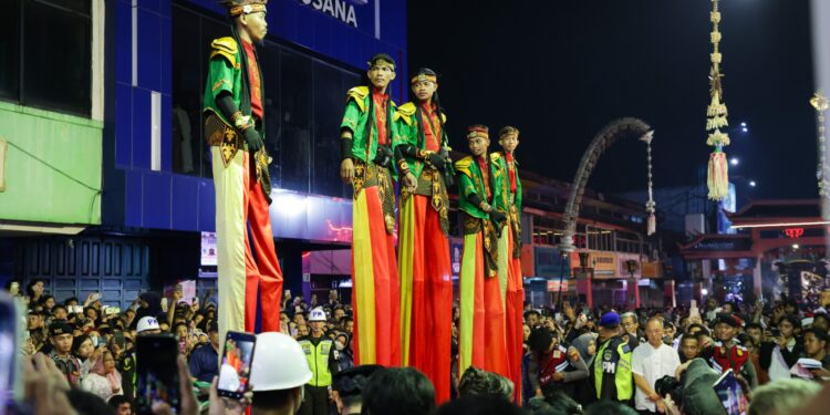 Kirab Budaya Milangkala Jabar di Kota Bogor.(Foto: Humas Pemkot Bogor)