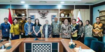 Penandatanganan Nota Kesepahaman antara Direktorat Jenderal Industri Kecil, Menengah, dan Aneka (Ditjen IKMA) Kemenperin dengan PT Daya Intiguna Yasa Tbk (MR.DIY) di Jakarta, Senin (18/5).(Foto: Humas Kemenperin)