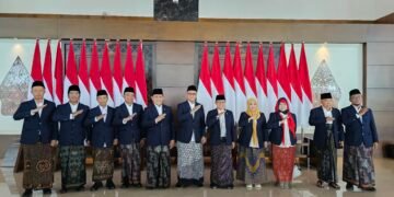 Menhaj dan jajaran (Foto: Humas Kemenhaj)