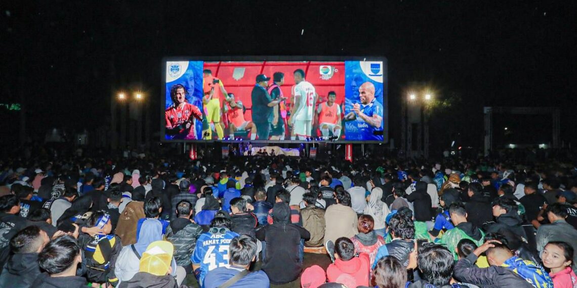 Nonton bareng Persib. (Foto: Humas Pemkot Bandung)