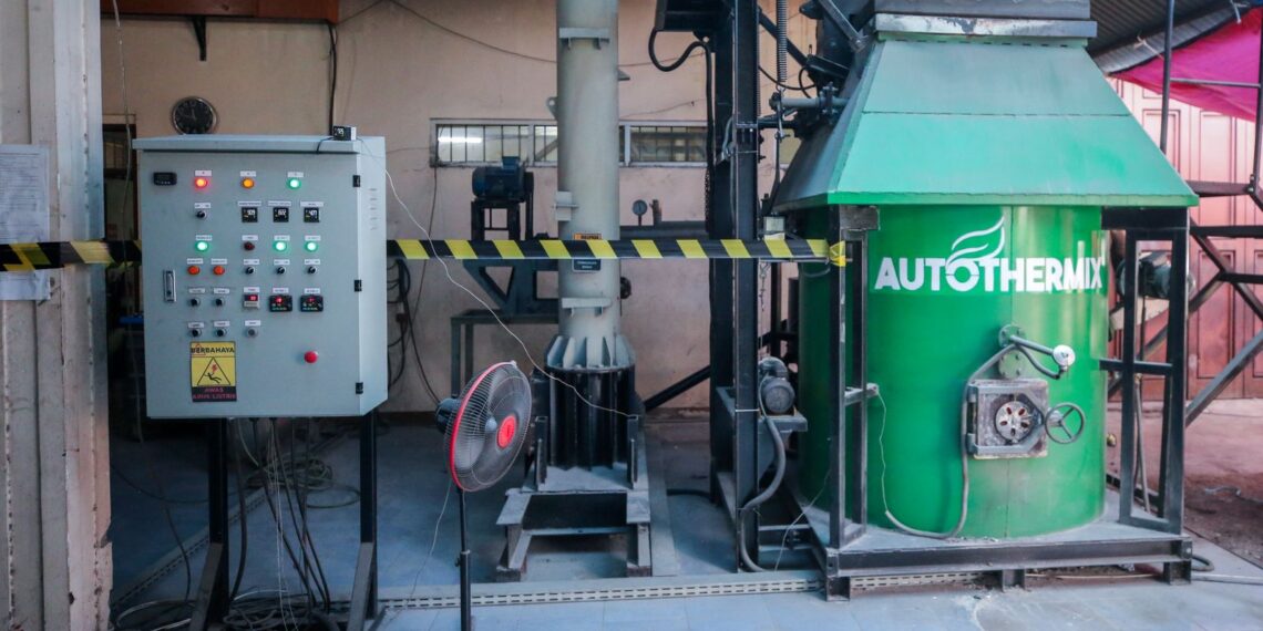 Pengelolaan sampah Autothermix.(Foto: Humas Pemkot Bandung)