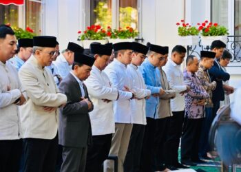 Presiden Prabowo Subianto shalat Iduladha 2026 di Paris.(Foto: Setneg)