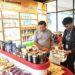 Produk UMKM Sumedang hadir di gerai UMKM wahana eduwisata Chocolatos X-Quest milik Garudafood di Cimanggung.(Foto: Humas Pemkab Sumedang)