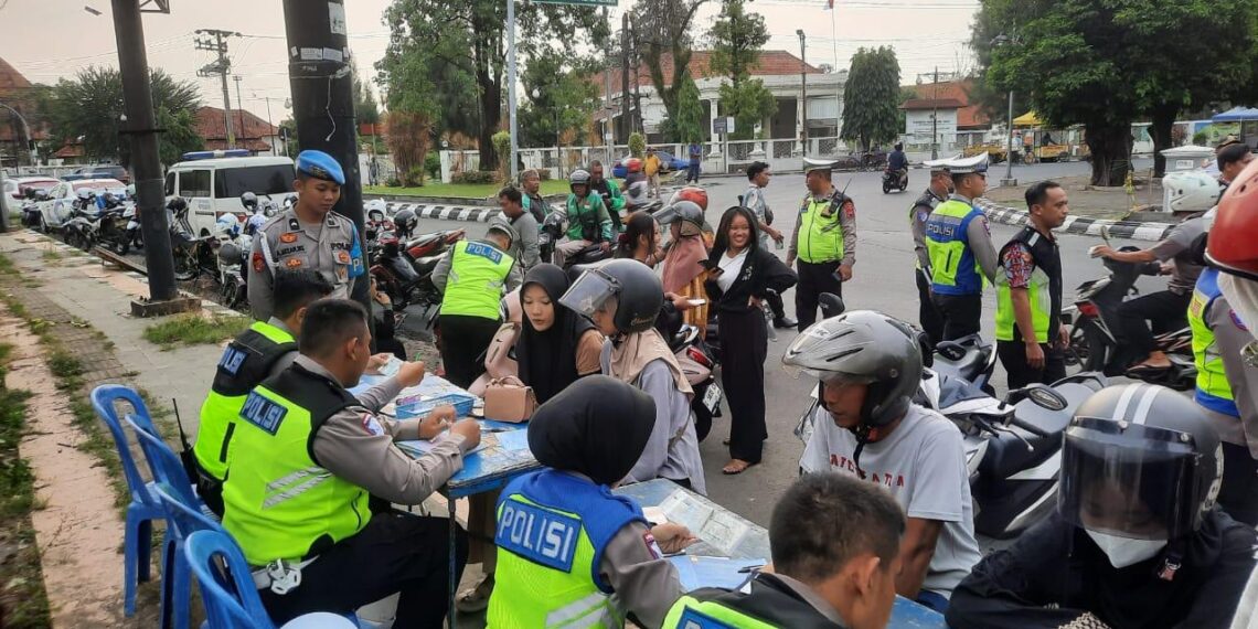 Razia kendaraan bermotor.(Foto: Korlantas Polri)