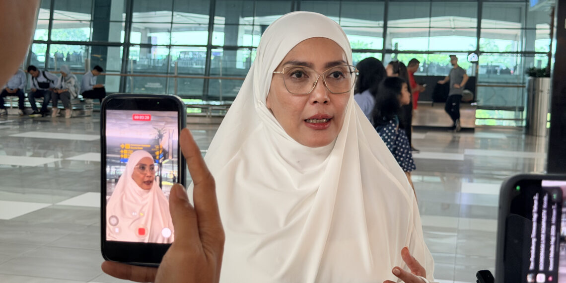 Anggota Tim Pengawas Haji DPR RI, Rieke Diah Pitaloka saat ditemui di Bandara Soekarno Hatta, Jakarta, Senin (18/5/2026). (Foto: Andri/Sari/dpr.go.id)