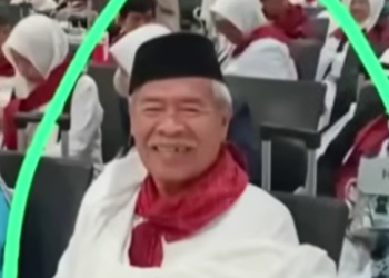 Pak Firdaus atau Muhammad Firdaus, usia 72 tahun, Kloter JKG-27..(Image: Istimewa)