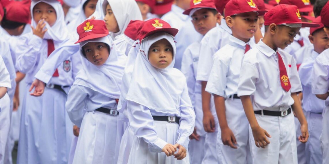 Siswa sekolah di Kota Bandung saat upacara.(Foto: Humas Pemkot Bandung)