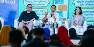 Staf Khusus Menteri Komdigi Alfreno Kautsar menjadi narasumber dalam sesi diskusi pada kegiatan Literasi Digital Hari Pendidikan Nasional di Garuda Spark Innovation Hub, FX Sudirman, Jakarta Pusat, Senin (25/05/2026). (Foto: Ahmad Tri Hawaari/Komdigi)