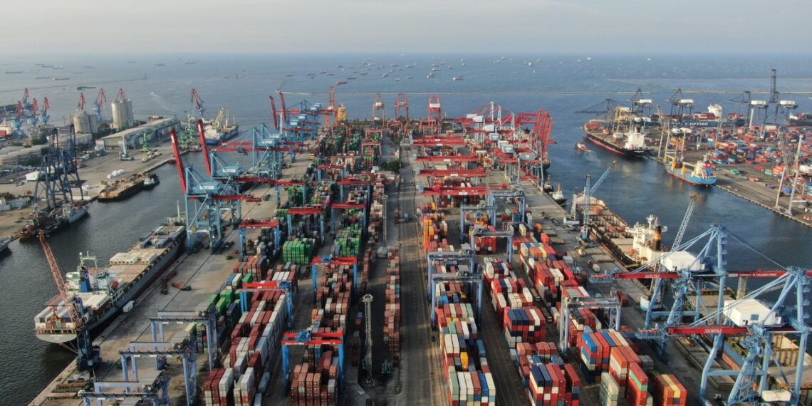 Terminal peti kemas Pelindo.(Foto: Pelindo)