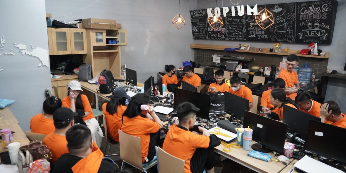Sindikat judol internasional yang diduga melibatkan 320 WN kini sedang didalami oleh Direktorat Jenderal Imigrasi.(Foto: Ditjen Imigrasi)